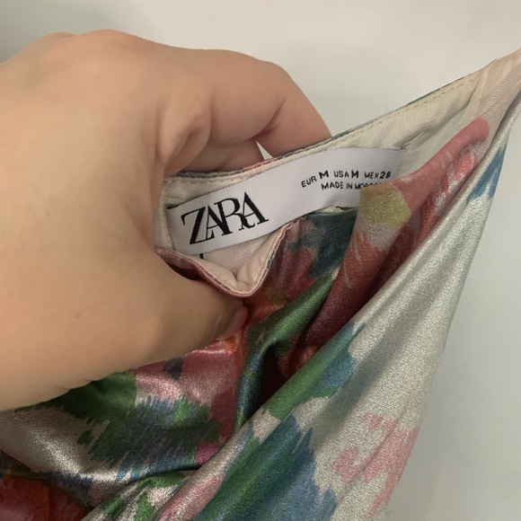 Strapless Floral Mini Ball Gown Dress - Picture 5 of 5